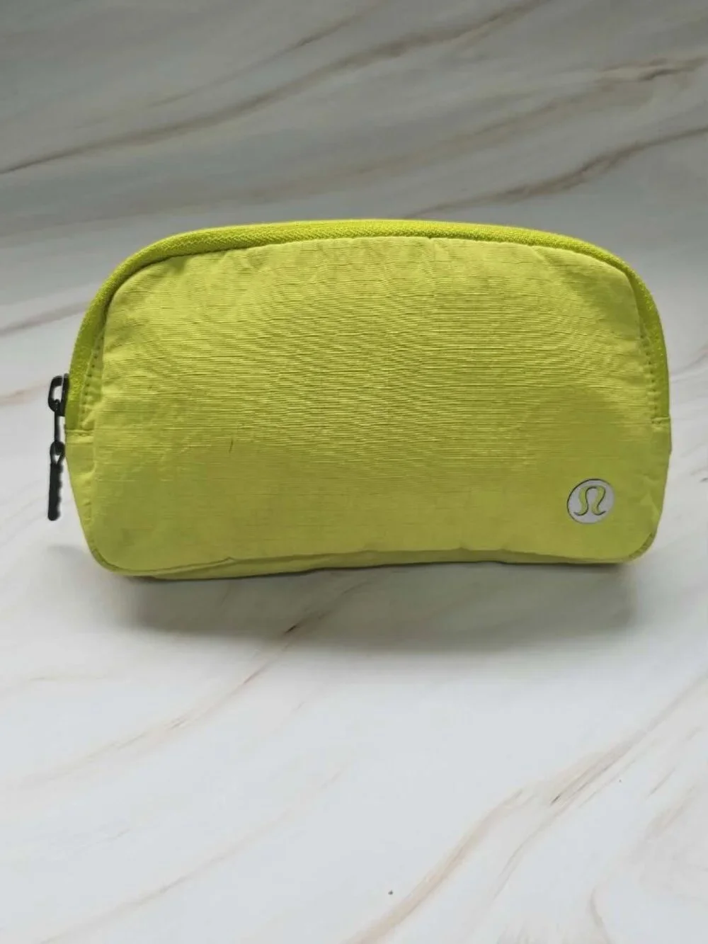 Lululemon Everywhere Lichen Lime Ripstop Mini Belt Bag